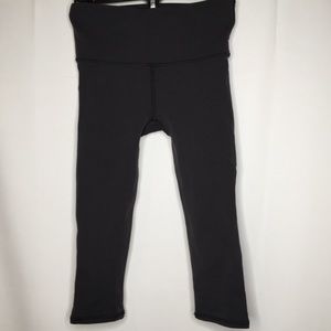 Lululemon Black Mesh Side Panel Capri Leggings 4